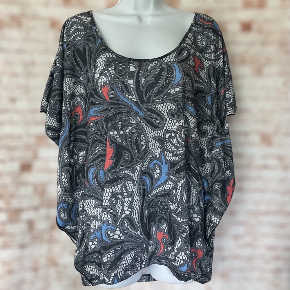 Kim Kardashian Kollection Size L Boyfriend Hi-Lo T-Shirt Dolman Batwing Sleeves